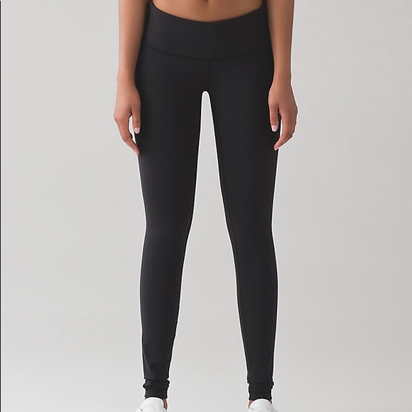 lululemon black wunder under leggings